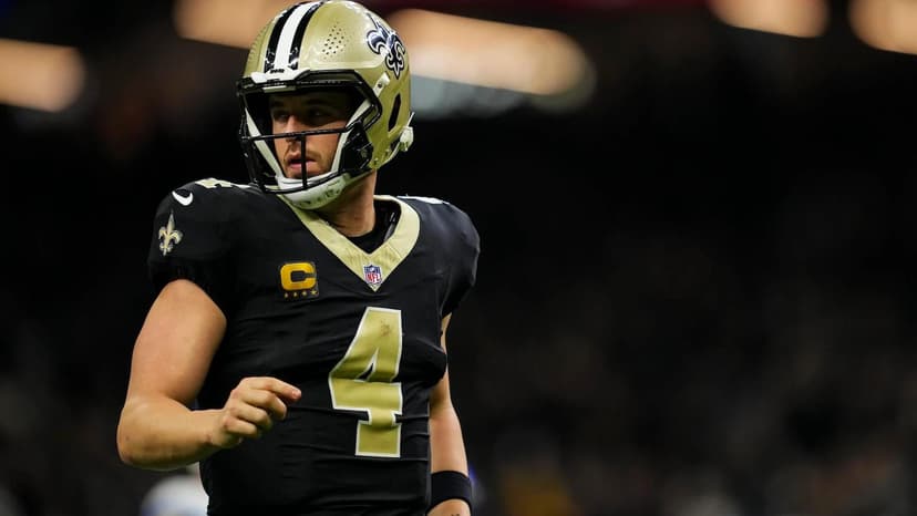 Derek Carr would only return for a real Super Bowl shot